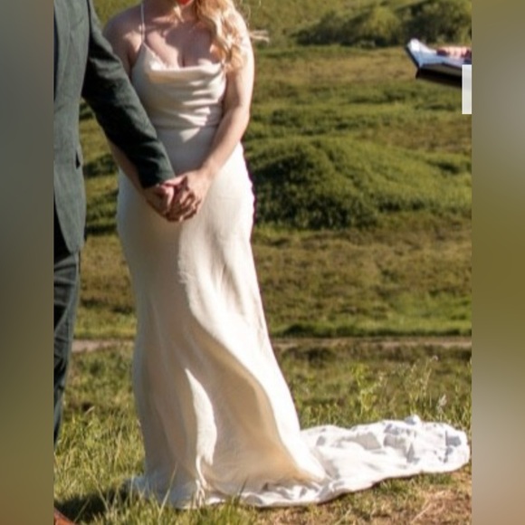 Grace Loves Lace Honey Silk with Lace trim
Gently Used - Picture 4 of 4